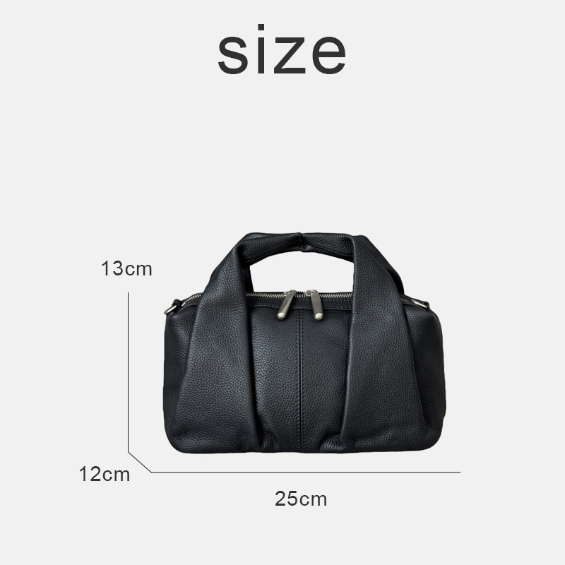 Custom Initials Leather Pillow - Luxury Bags In Japan recension och pris