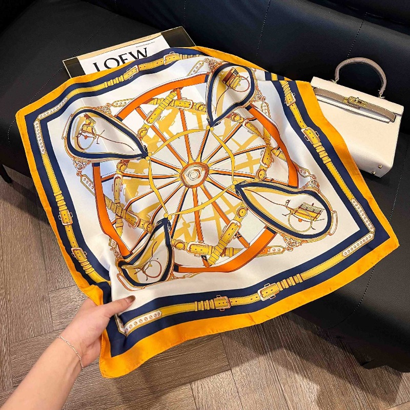 Luxury Design Skinny Silk Squa - Luxury Bags Brands recension och pris